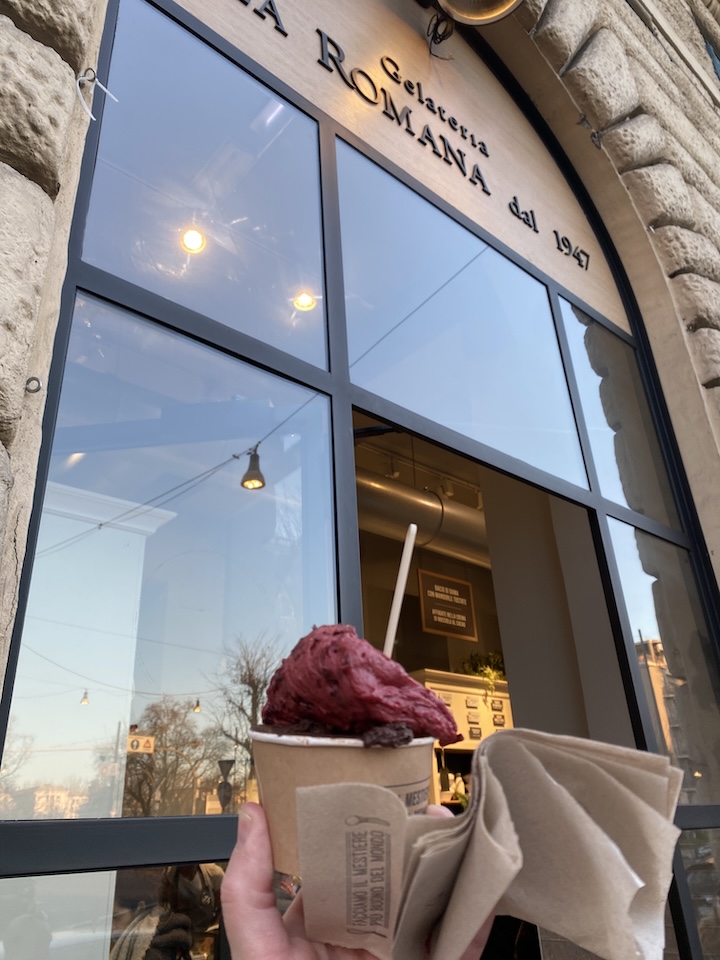 Vegan gelato at Gelateria della Romana in Rome